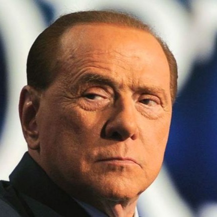 La famiglia Berlusconi si riunisce a Villa Certosa e ritorna il mantra della discesa in campo #timesitalia
https://www.timesitalia.it/la-riunione-organizzata-da-luigi-berlusconi-a-villa-certosa-che-sa-molto-di-discesa-in-campo/